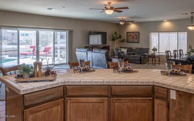 Breakfast Bar Island