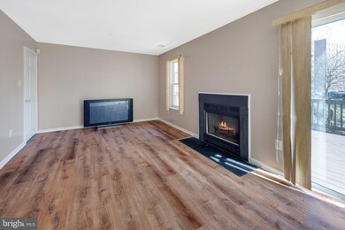 4118 Apple Leaf Way, Suitland, MD 20746 - photo 6