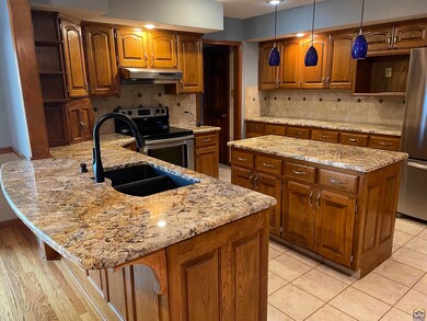 3443 SW Brandywine Ct, Topeka, KS 66614 - photo 4