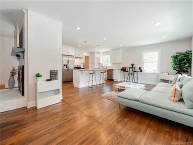 Stunning Remodel! Open Floorplan Keeps Entertainin