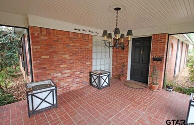 2429 2429 Oak Ln, Tyler, TX 75701 - photo 5