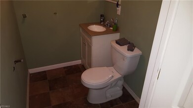 19512 Shawnee Ave, Cleveland, OH 44119 - photo 7