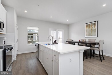 1109 Patuxent Greens Dr, Laurel, MD 20708 - photo 7