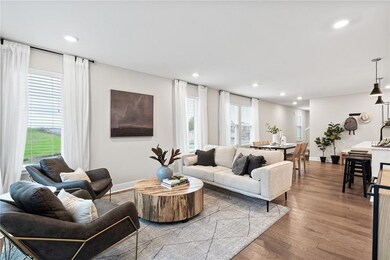 1400 Zennor Ct, Raymore, MO 64083 - photo 4