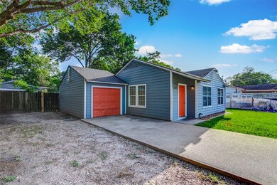 535 Plymouth St, Houston, TX 77022 - photo 2