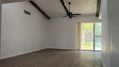 113 Harper Ct, Grand Prairie, TX 75051 - photo 3