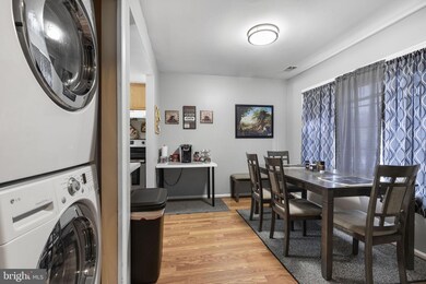 9051 Mcrae Ct, Manassas, VA 20110 - photo 4