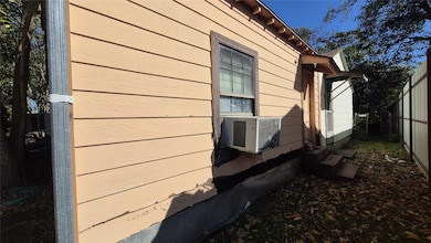 2838 Cherrywood Ave, Dallas, TX 75235 - photo 7