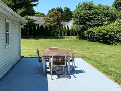 76 Rockland St, South Dartmouth, MA 02748 - photo 6