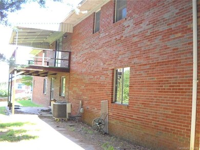 26 Fieldcrest Cir, Asheville, NC 28806 - photo 5