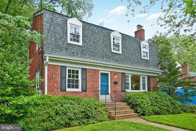 3900 Whispering Ln, Falls Church, VA 22041 - photo 2