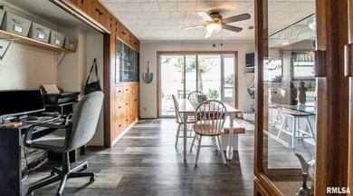 325 Mayfair Dr, Lincoln, IL 62656 - photo 6