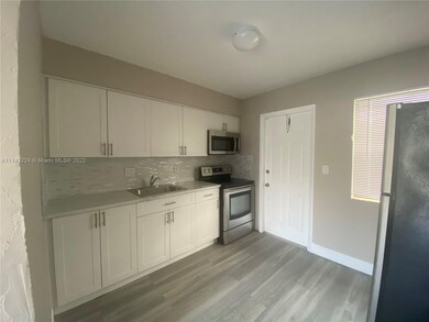 2300 Douglas St unit 2, Hollywood, FL 33020 - photo 4