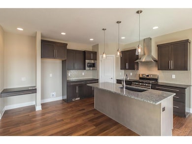 242 S 91st St, West Des Moines, IA 50266 - photo 3