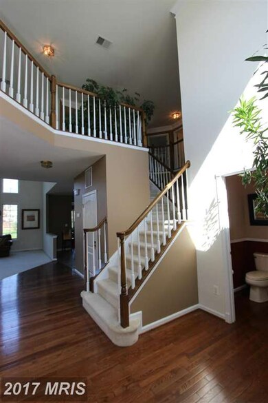 25889 Donovan Dr, Chantilly, VA 20152 - photo 3