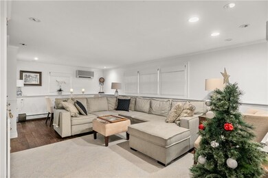 16 Shields St unit 2, Newport, RI 02840 - photo 5