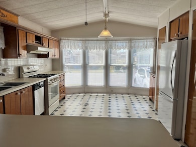 4 Joseph St, East Wareham, MA 02538 - photo 6