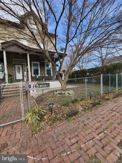 445 E Woodlawn St, Philadelphia, PA 19144 - photo 3
