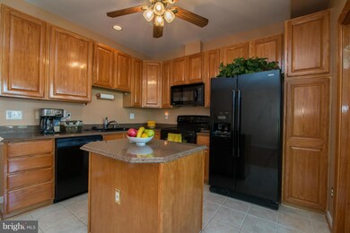 20965 Martingale Square, Sterling, VA 20165 - photo 4