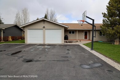 3052 Rangview