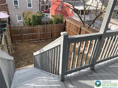 649 Shields St, Bethlehem, PA 18015 - photo 2