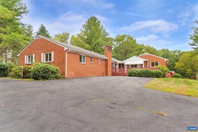 2604 Thomas Jefferson Pkwy, Charlottesville, VA 22902 - photo 5