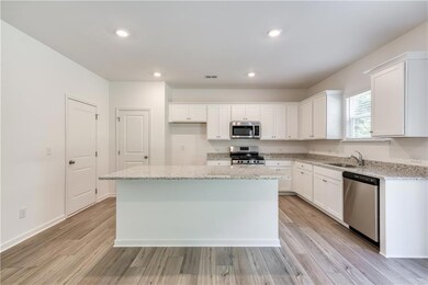 1649 Hay Patch Ln, Loganville, GA 30052 - photo 7