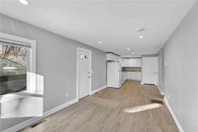 122 Brookside Ave, West Warwick, RI 02893 - photo 5