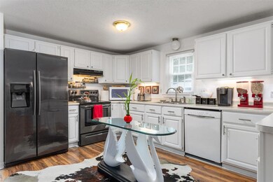 28 Riverbend Rd, Newmarket, NH 03857 - photo 6