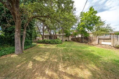 2895 Robert Ct-21