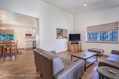 05_1465_Graham_Court005_mls