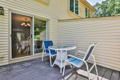 63 Dorchester Way unit U114, Nashua, NH 03064 - photo 5