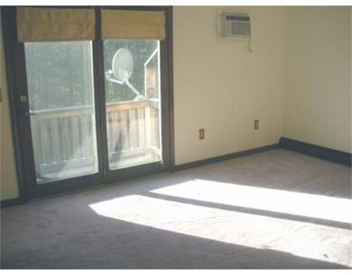 143 Pennacook Dr unit 143, Leominster, MA 01453 - photo 6