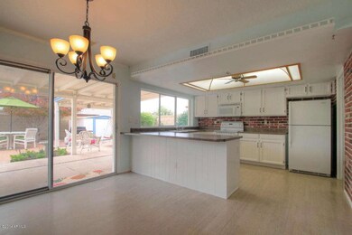 013 Kitchen 5
