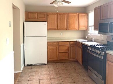 35 Hickory Ct unit 129, Staten Island, NY 10309 - photo 7