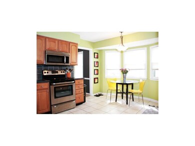 Bright and Airy Kitchen!