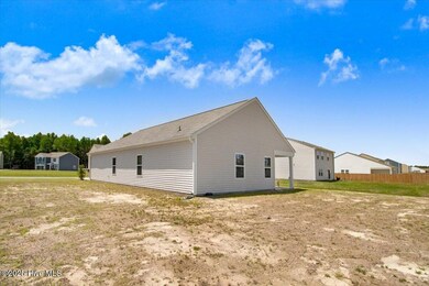 06-207 Miles Dr-6