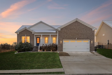 207 Bedford Ct, Hopkinsville, KY 42240 - photo 2