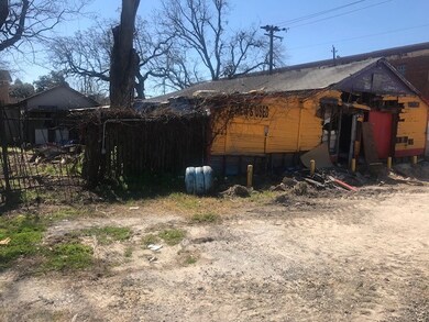 712 Berry Rd, Houston, TX 77022 - photo 5