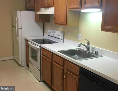 619 Admiral Dr unit 204, Annapolis, MD 21401 - photo 4