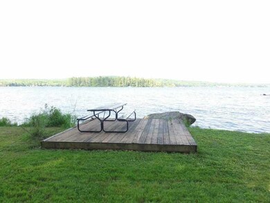 Waterfront/Dock/Pier. Deck at waters...