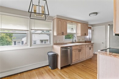 30 Bennett Ave, Cranston, RI 02920 - photo 5