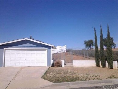 24740 Butterchurn Rd, Wildomar, CA 92595 - photo 6