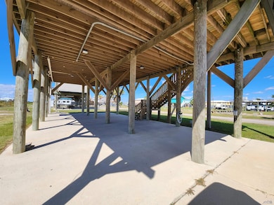 136 Collins Ln, Grand Isle, LA 70358 - photo 6