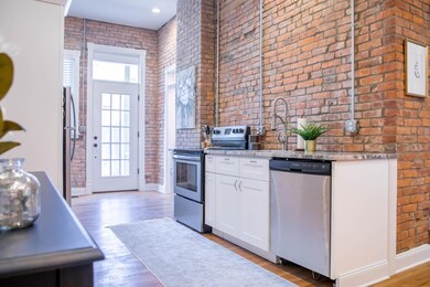 60 W Ave - Rear Apt-4