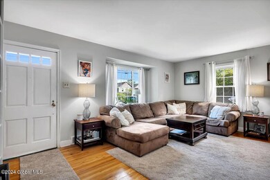 935 Inman Rd, Schenectady, NY 12309 - photo 5