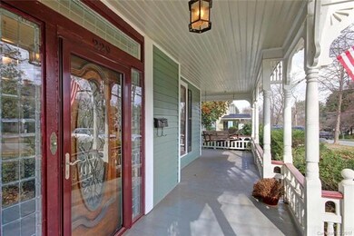 229 N Race St, Statesville, NC 28677 - photo 2