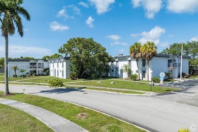 7220 SW 94th Place unit G2, Miami, FL 33173 - photo 3