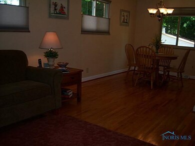 2527 Bay View Ct, Toledo, OH 43611 - photo 3