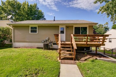 3139 Pebble Dr SW, Cedar Rapids, IA 52404 - photo 2